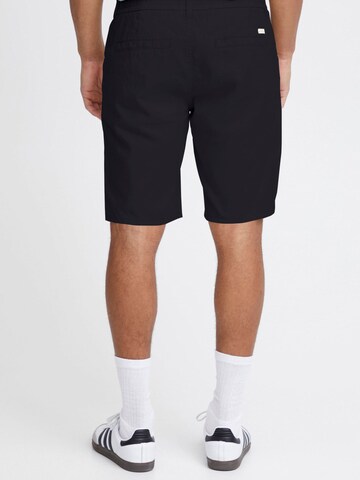 regular Pantaloni con pieghe 'Woven' di BLEND in nero