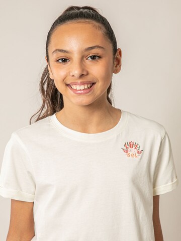 T-Shirt 'Luzia' Deeluxe en blanc