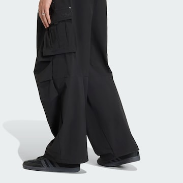 ADIDAS ORIGINALS Loose fit Cargo trousers 'Premium Essentials' in Black