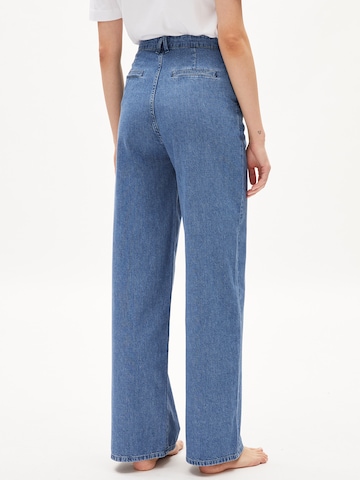 ARMEDANGELS Wide Leg Jeans 'EVINAA' in Blau