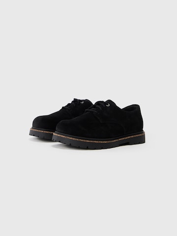 Pantofi cu șireturi 'Highwood' de la BIRKENSTOCK pe negru