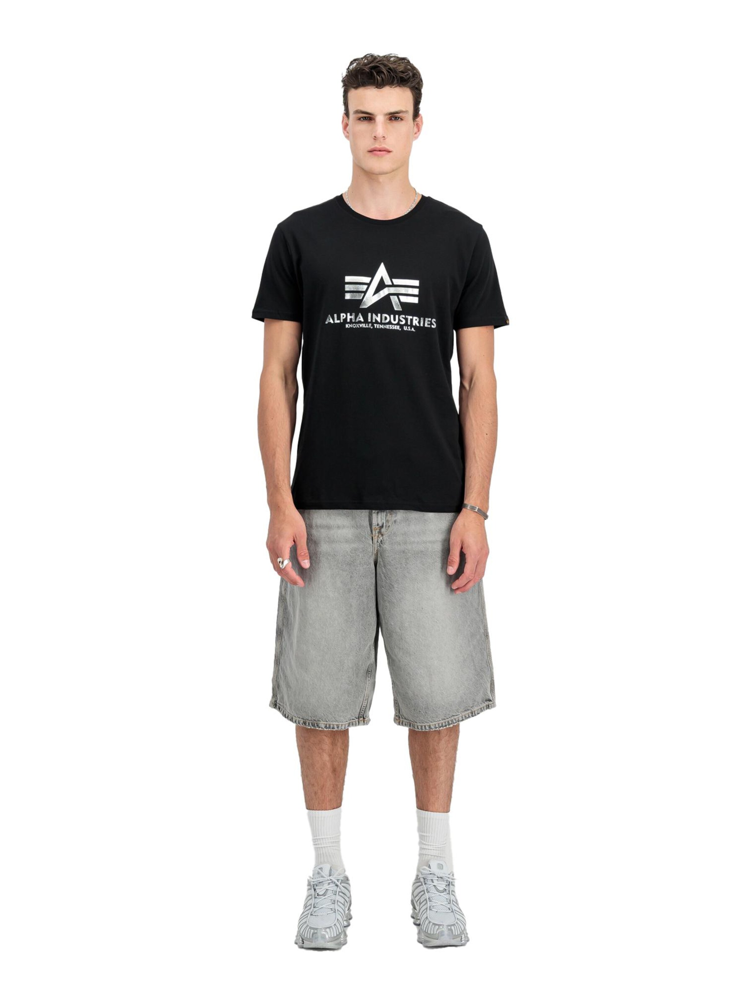 ALPHA INDUSTRIES Shirt 'Basic logo Foil'‌‌‌‌‌‌‌‌‌‌ in Schwarz