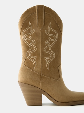 Bershka Cowboy Boots in Yellow