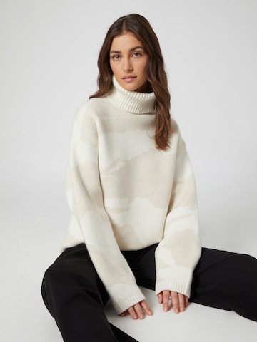 Pullover 'Nicky' di LENI KLUM x ABOUT YOU in beige: frontale