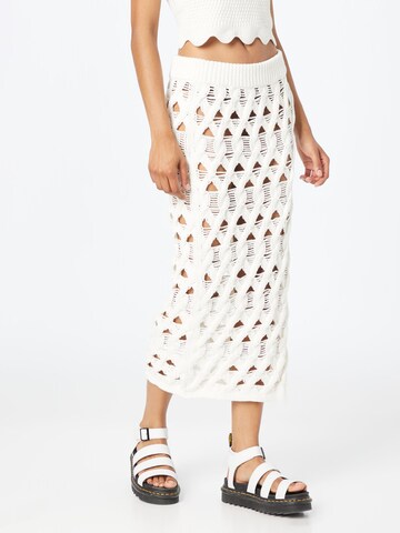 WEEKDAY Skirt in White: front