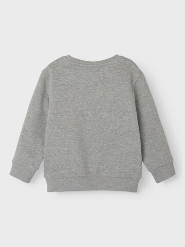 NAME IT Sweatshirt in Grau