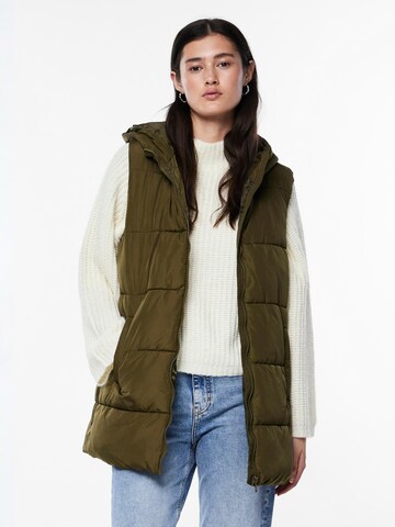 Gilet 'Bee' PIECES en vert : devant