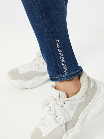 Calvin Klein JeansSkinny Traperice - plava boja