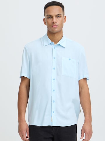 Coupe regular Chemise ' BHShirt ' BLEND en bleu : devant