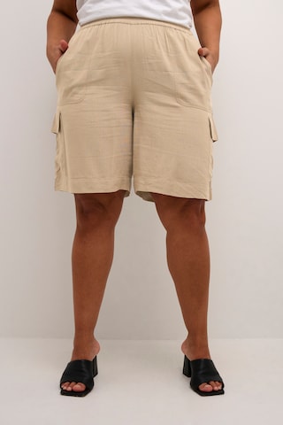 Loosefit Pantaloni cargo 'Mille' di KAFFE CURVE in beige: frontale