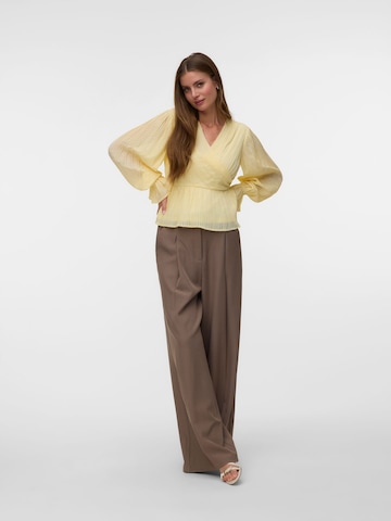 Chemisier 'VMDora' VERO MODA en jaune