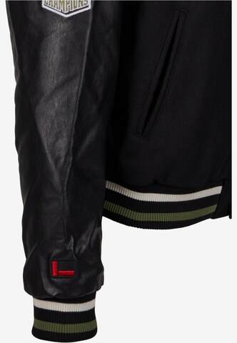 FUBU Jacke 'College Varsity' in Schwarz