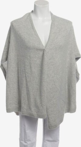 Allude Vest in XS-XL in Grey: front