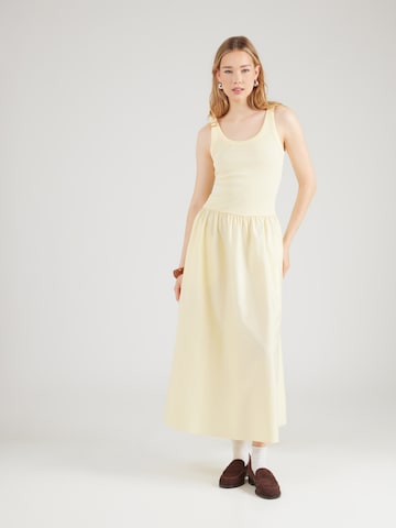 & Other Stories Jurk in Geel: voorkant