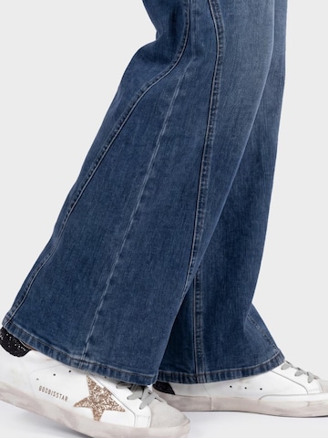 M.O.D MIRACLE OF DENIM - Pierna ancha Vaquero en azul
