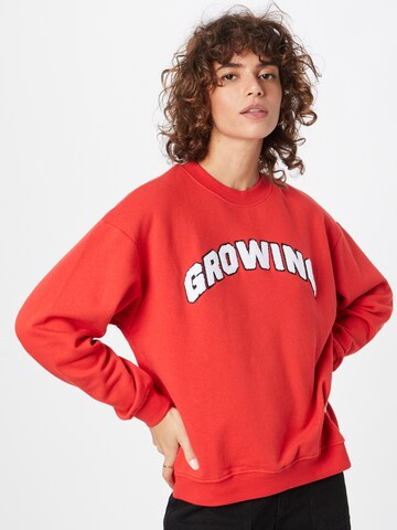 Monki Sweatshirt in Red: front