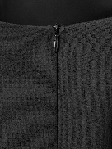 MANGO Šaty 'COBRA' - Čierna