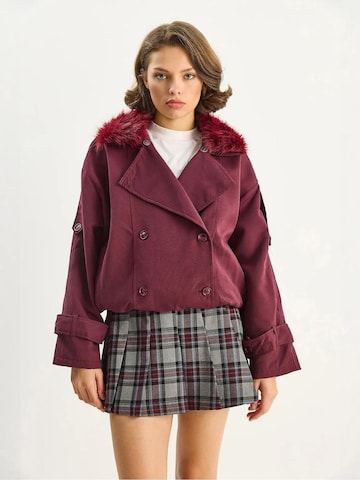 Bianco Lucci - Sobretudo meia-estação em vermelho: frente