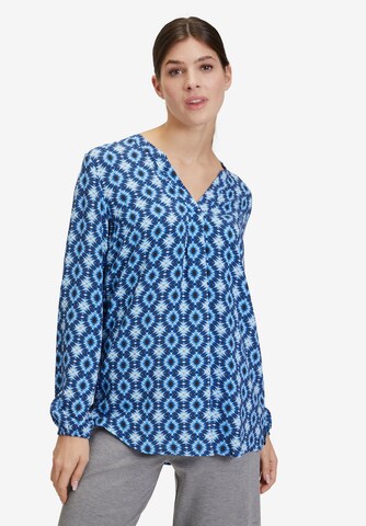 Cartoon Blouse in Blue: front