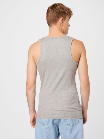 Superdry - Camiseta en gris