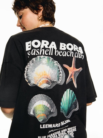 T-shirt Bershka en noir : devant