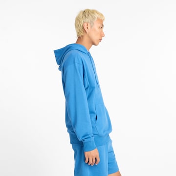 new balance Sweatshirt 'Essentials' in Blauw