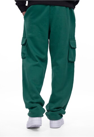 Loosefit Pantaloni sportivi di Dropsize in verde