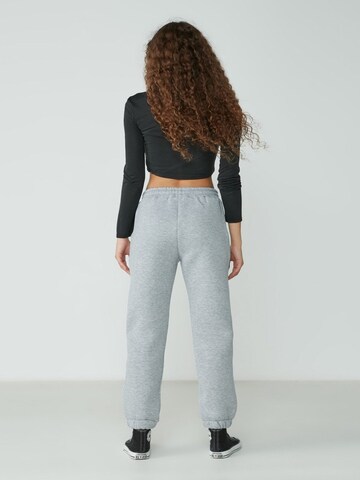 C&City Tapered Pijamahose in Grau