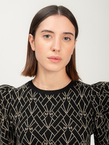 Influencer Strickkleid in Schwarz