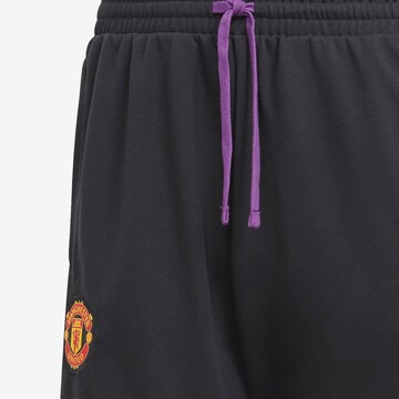 ADIDAS SPORTSWEAR Regular Sportbroek 'Manchester United Travel' in Zwart