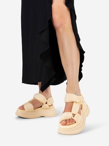 BRONX Strap Sandals 'Bru-Te' in Beige