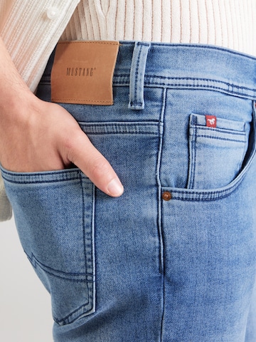 MUSTANG Slimfit Jeans 'CHICAGO' i blå