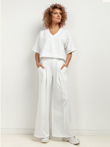 TESSITA Oversized Shirt in White