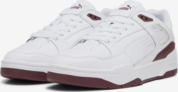 Baskets basses PUMA en blanc