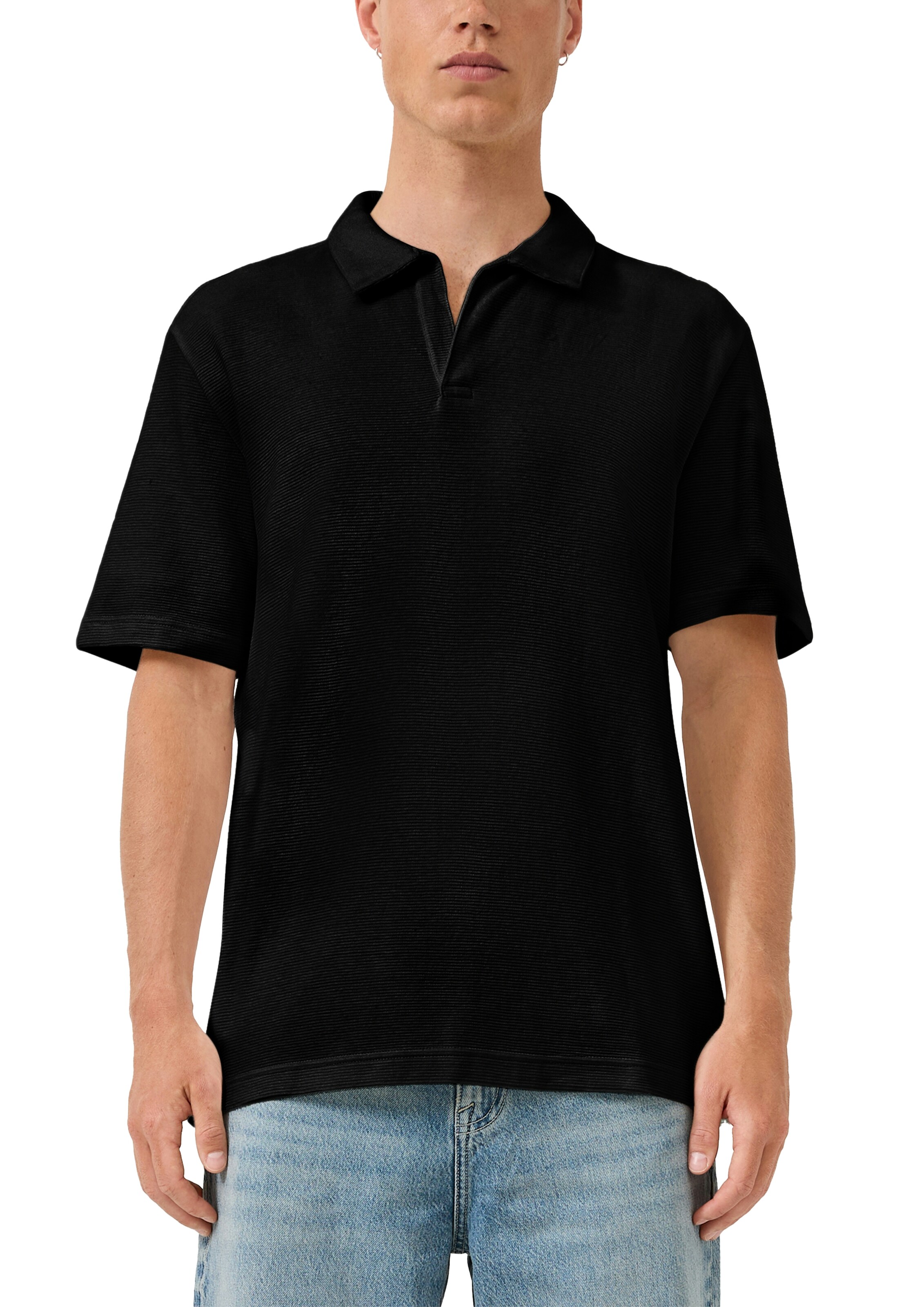QS Shirt in Black: front