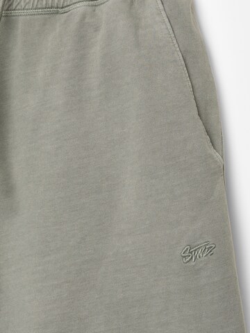 Baggy Pantalon Pull&Bear en vert