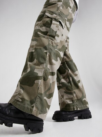 Loosefit Pantaloni cargo di HOLLISTER in verde