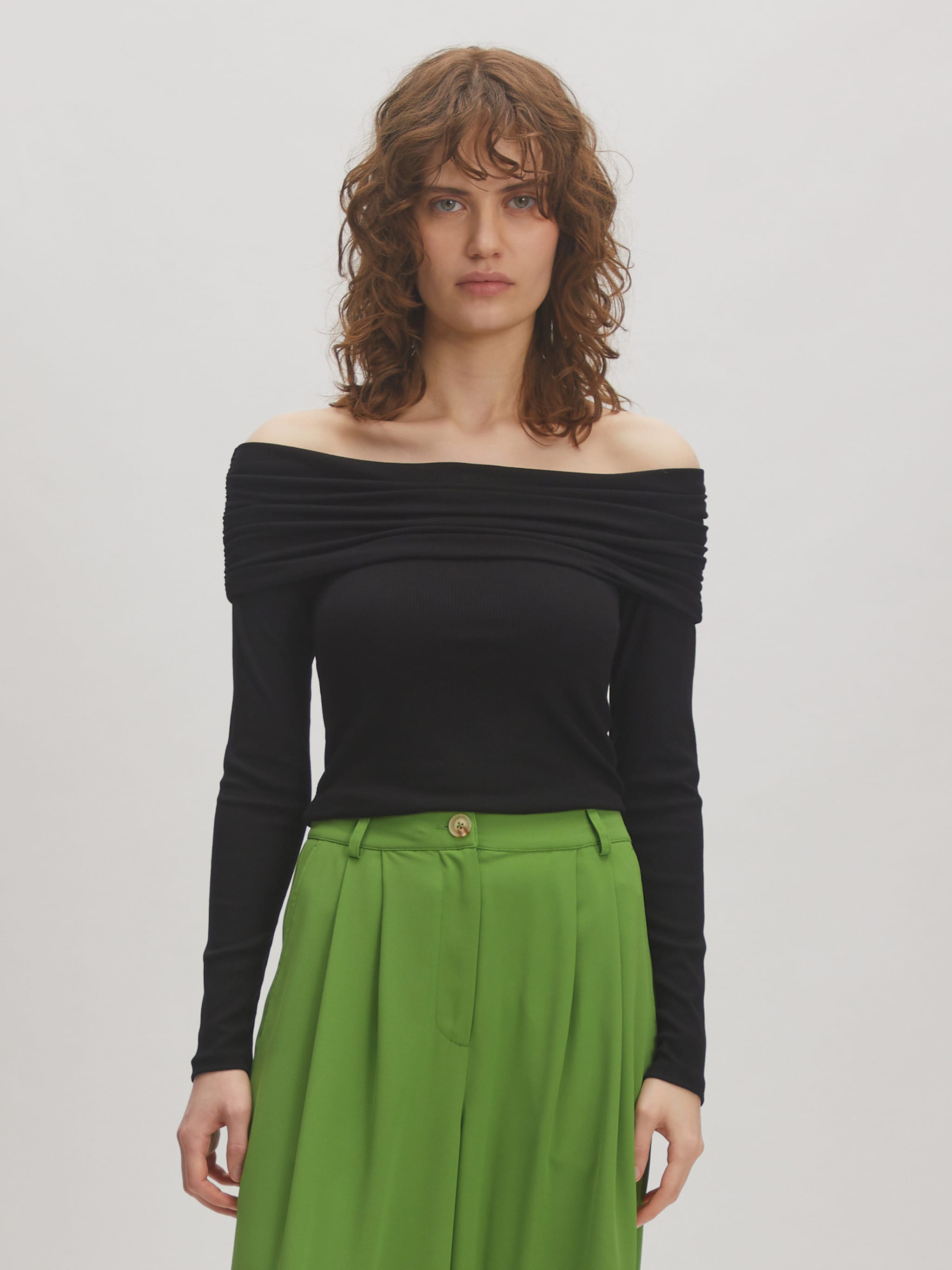 EDITED Producten Shirt 'Manja' Zwart