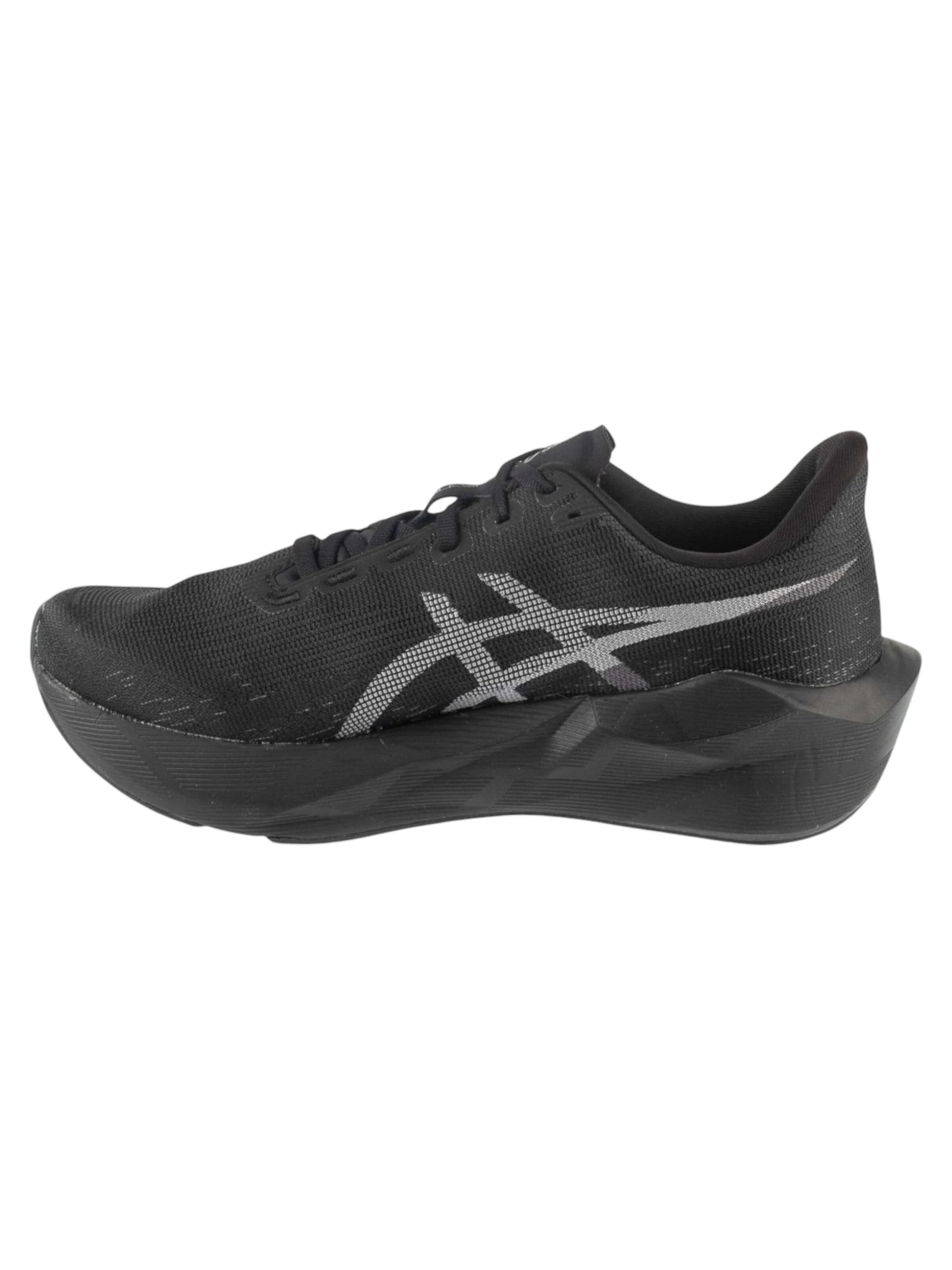 ASICS Loopschoen 'ASICS Novablast 6' in Zwart