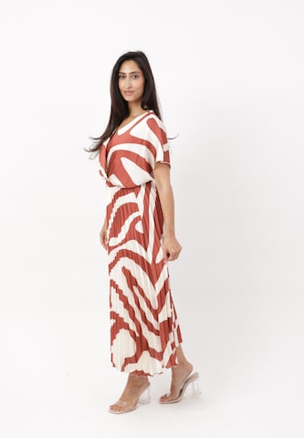 Elara Dress in Brown