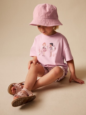 Next Set in Pink