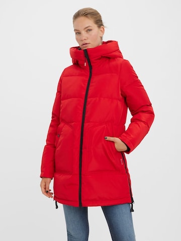 VERO MODA Winter Jacket in Red: front