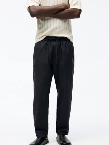 Loosefit Pantalon Pull&Bear en noir : devant