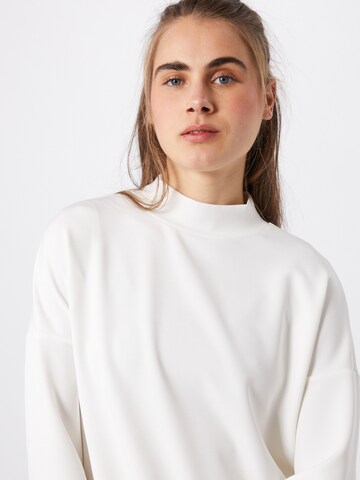 COMMA Loosefit Sweatshirt in Weiß