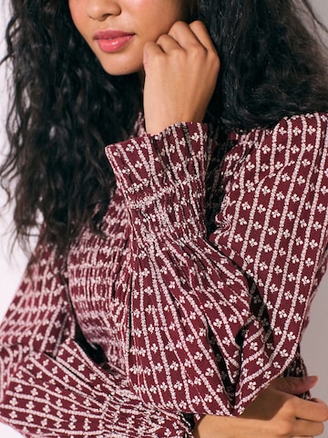 Next - Blusa en rojo
