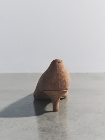 The Set Pumps in Beige