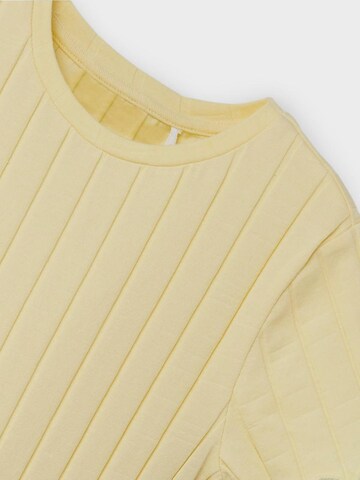 T-Shirt 'Noralina' NAME IT en jaune