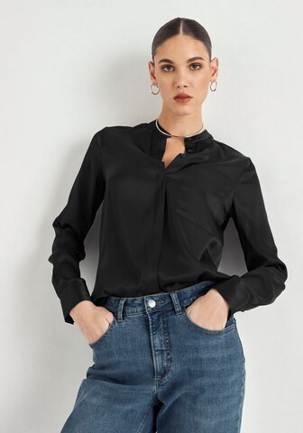 HECHTER PARIS Blouse in Black: front