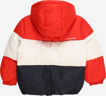 TOMMY HILFIGER - Casaco de inverno em vermelho