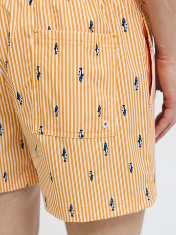 JACK & JONES Zwemshorts 'JPSTMaui' in Oranje